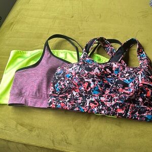 Set of two sports bras + tube top